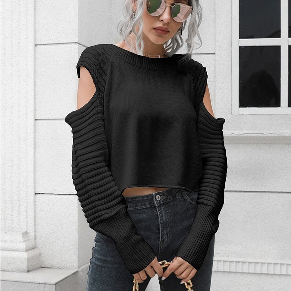 NWT Cold-Shoulder Ribbed Trim Sweater - Picture 3 of 6